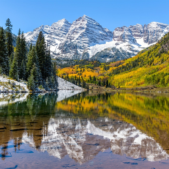 Colorado scenic mountain lake in fall.