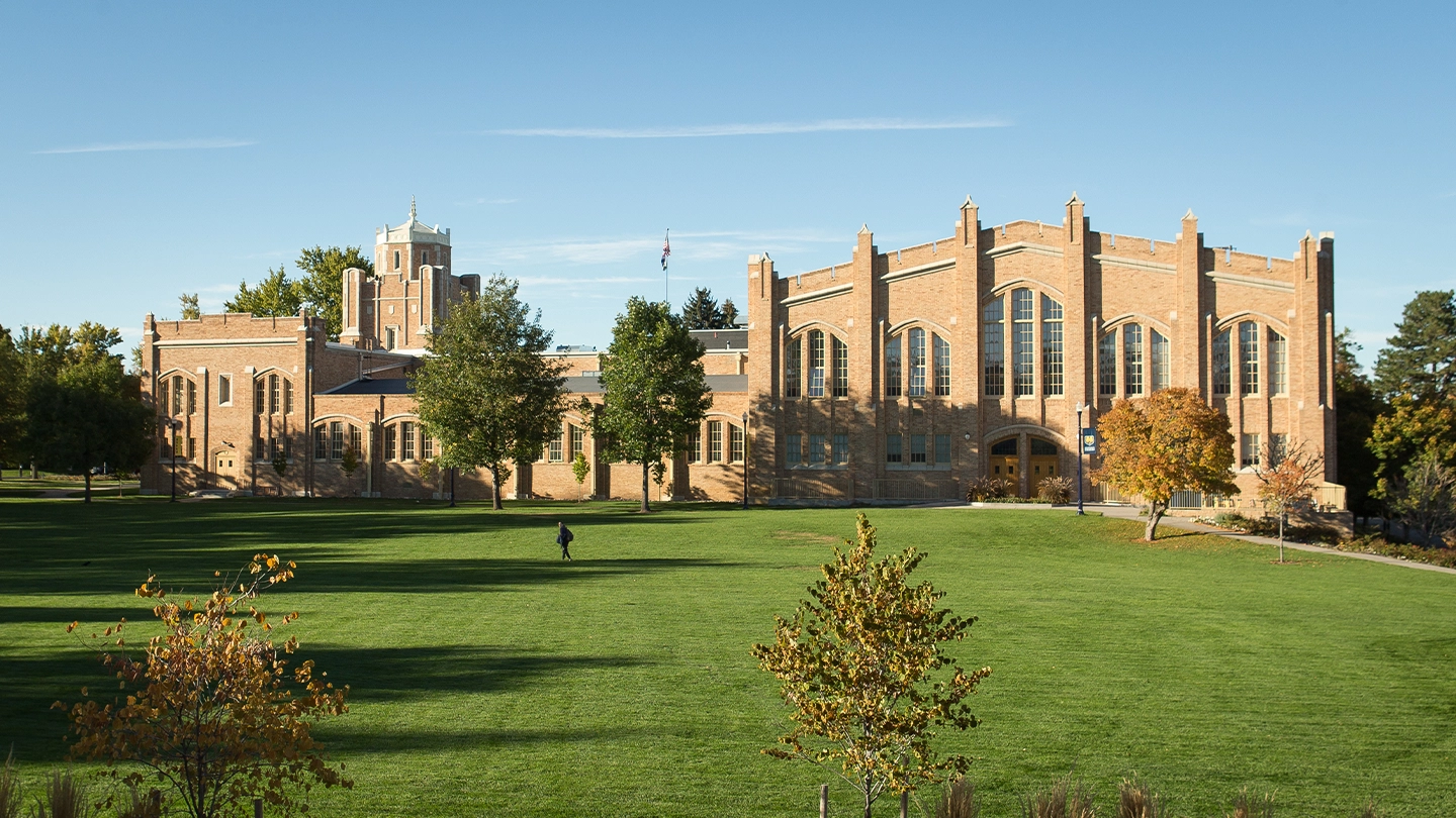 Distance view of Gunter Hall on UNC Campus.