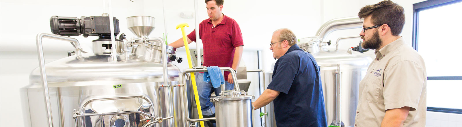 Photo of Brewing Science faculty leading laboratory experience